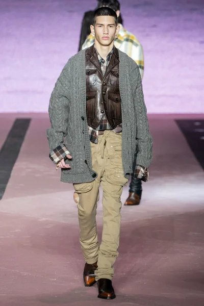 Look 23